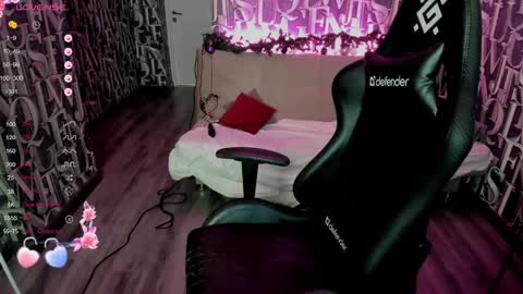 Mia  GMT7 Mon Tue Wen Thur 1000am-0300pm Sat 0300am-0900am online show from January 11, 2025, 5:20 am