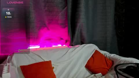 Mia  GMT7 Mon Tue Wen Thur 1000am-0300pm Sat 0300am-0900am online show from February 6, 2025, 8:39 am