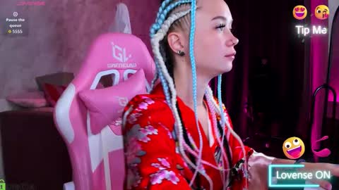 Mia  GMT7 Mon Tue Wen Thur 1000am-0300pm Sat 0300am-0900am online show from October 30, 2025, 12:56 am