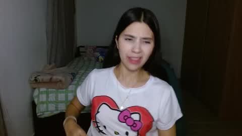 Mia online show from September 25, 2025, 3:21 am