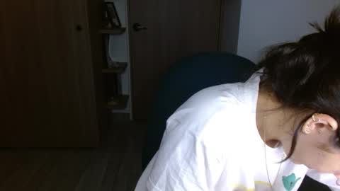 Mia online show from February 13, 2026, 3:57 am