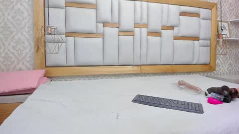 mia__megan online show from March 8, 2025, 11:58 am