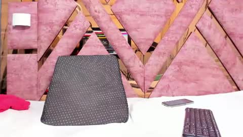 Snapshot of mia_alvares chatting on July 5, 2026, 12:01 pm Mia online show from July 5, 2026, 12:01 pm