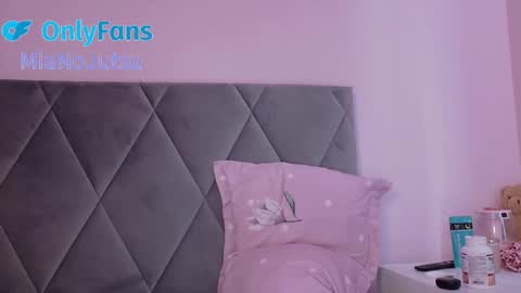 Snapshot of mia_angel chatting on September 26, 2025, 2:21 pm mia_angel online show from September 26, 2025, 2:21 pm