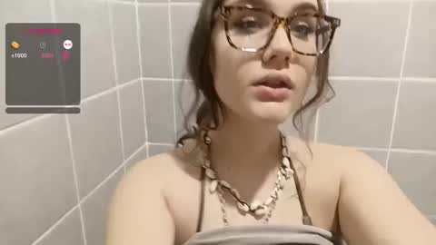 Snapshot of mia_boone chatting on January 13, 2025, 11:17 pm mia_boone online show from January 13, 2025, 11:17 pm