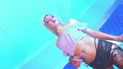 mia_collins09 online show from April 8, 2026, 5:46 pm