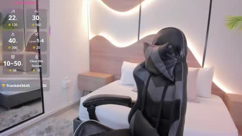 M I A  online show from November 29, 2025, 2:58 am