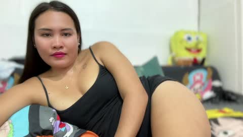 mia_cumzz online show from May 18, 2026, 1:39 pm