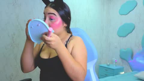 Mia Cuttee online show from November 25, 2025, 3:17 am