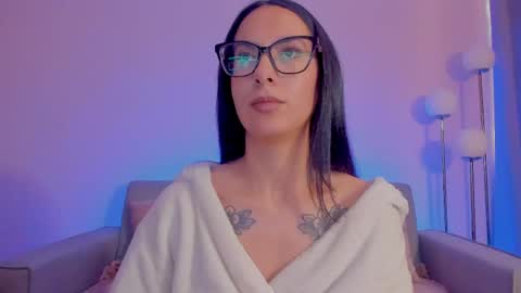 Snapshot of mia_daniellshot chatting on March 18, 2026, 6:22 pm Sarah Luna online show from March 18, 2026, 6:22 pm