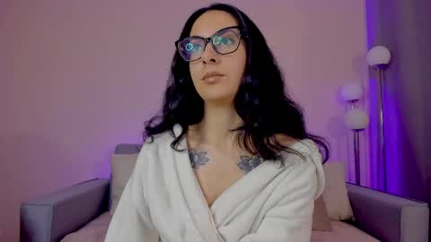 Snapshot of mia_daniellshot chatting on April 7, 2026, 12:38 pm Sarah Luna online show from April 7, 2026, 12:38 pm