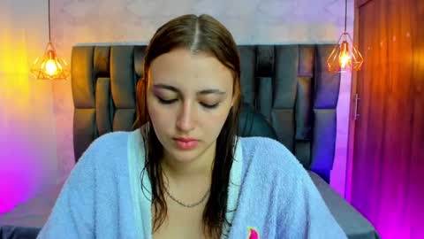 mia_ferrer18 online show from August 6, 2026, 1:24 pm