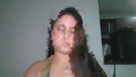 mia fox online show from December 19, 2025, 9:05 am