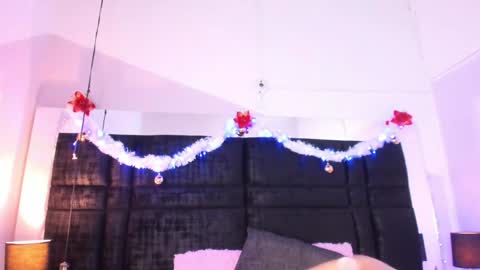 Snapshot of mia_garcia2 chatting on December 17, 2024, 8:54 pm MIA online show from December 17, 2024, 8:54 pm