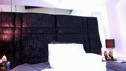 Snapshot of mia_garcia2 chatting on February 23, 2025, 12:30 am MIA online show from February 23, 2025, 12:30 am