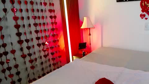 mia_garcia28 online show from February 14, 2026, 7:21 pm