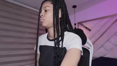 Mia online show from March 22, 2026, 3:10 am