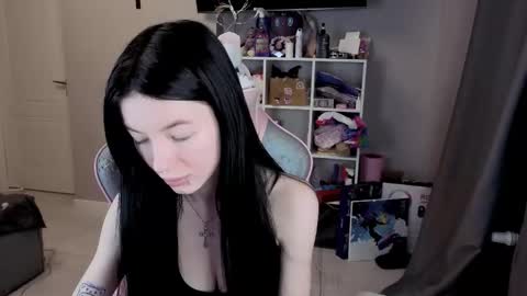 MIA HELP ME REACH 100 LIKES online show from February 18, 2026, 3:19 pm