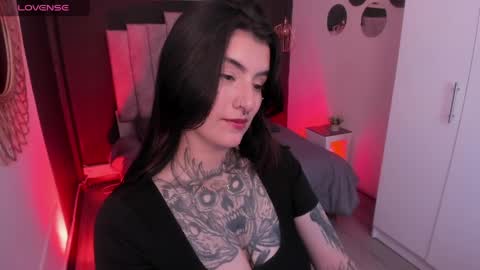 Val  online show from April 13, 2026, 7:41 pm