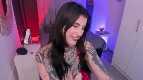 Val  online show from April 17, 2026, 9:07 pm