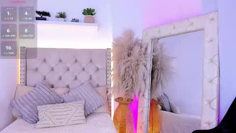 Snapshot of mia_juicy_ chatting on October 18, 2025, 9:26 pm mia_juicy_ online show from October 18, 2025, 9:26 pm