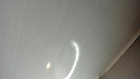 Mia online show from April 7, 2026, 2:23 am