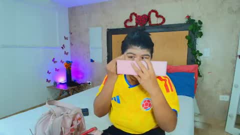 MIALOPEZ      .     Y      .      online show from July 7, 2026, 11:03 am