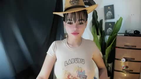 Snapshot of mia_lover9 chatting on July 2, 2026, 9:59 am M I A online show from July 2, 2026, 9:59 am