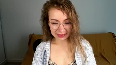 Snapshot of mia_luxx92 chatting on July 16, 2026, 6:30 am Mia online show from July 16, 2026, 6:30 am