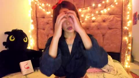 mia_miel69 online show from May 18, 2026, 10:43 am