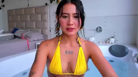 Snapshot of mia_miel69 chatting on June 20, 2026, 5:38 pm mia_miel69 online show from June 20, 2026, 5:38 pm