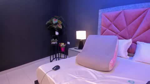 MIA  online show from March 12, 2026, 7:31 pm