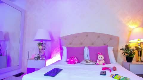 mia montess online show from March 18, 2026, 6:11 pm