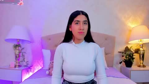 mia montess online show from June 2, 2026, 1:02 pm