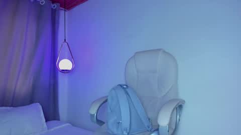 Mia Nevaeh - follow me online show from February 10, 2026, 8:35 pm