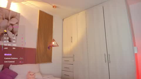 Mia Nevaeh - follow me online show from March 19, 2026, 8:46 pm