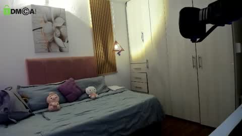 Mia Nevaeh - follow me online show from June 16, 2026, 8:00 pm