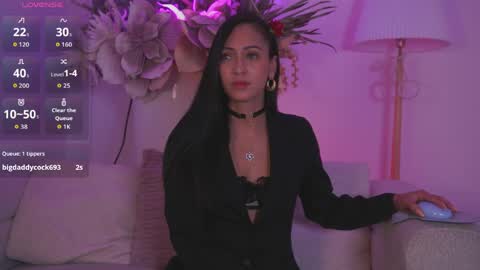 Mia online show from April 1, 2026, 11:55 am