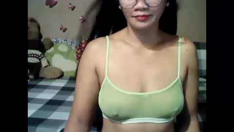 Snapshot of mia_rein chatting on October 12, 2025, 7:51 am mia_rein online show from October 12, 2025, 7:51 am