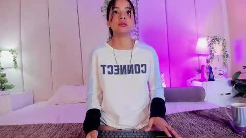 mia rousse25 online show from February 18, 2026, 3:08 pm