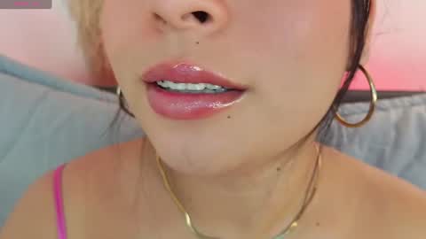Mia online show from July 25, 2026, 5:54 pm