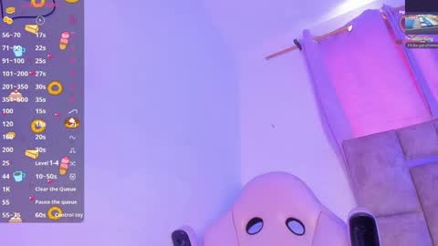 mia_royal online show from May 2, 2026, 5:29 pm