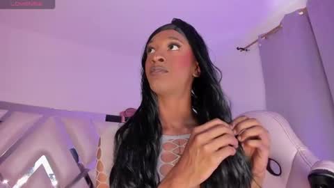 Snapshot of mia_royal chatting on July 21, 2026, 4:09 pm mia_royal online show from July 21, 2026, 4:09 pm