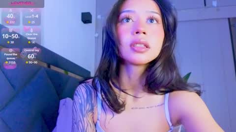 Mia online show from February 1, 2026, 1:09 pm