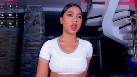 Mia steele online show from August 3, 2026, 6:33 pm