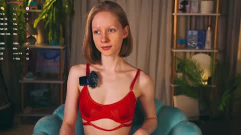 Snapshot of mia_vebes chatting on July 9, 2026, 6:23 pm Mia online show from July 9, 2026, 6:23 pm