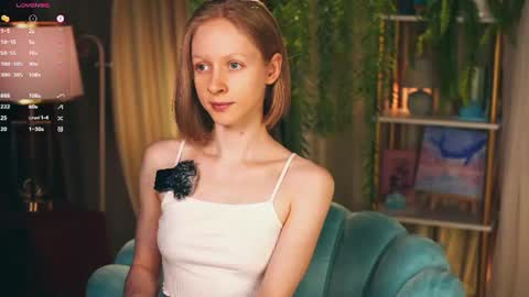 Snapshot of mia_vebes chatting on July 15, 2026, 7:19 pm Mia online show from July 15, 2026, 7:19 pm