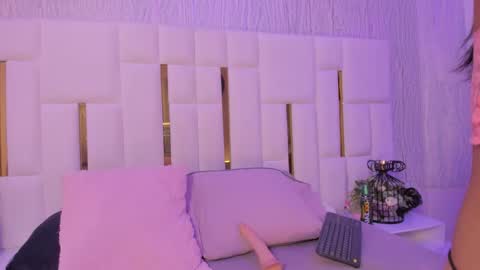 Snapshot of mia_vy chatting on October 29, 2025, 2:58 am mia_vy online show from October 29, 2025, 2:58 am