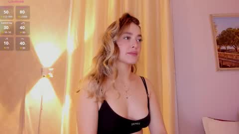 Mia White  online show from March 28, 2026, 12:38 pm