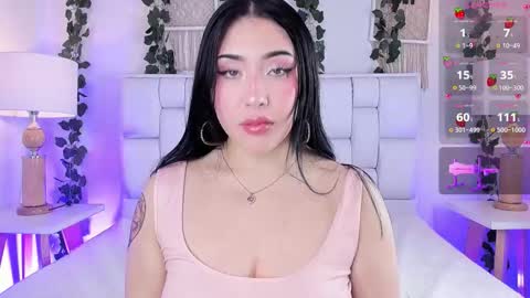 Mia online show from October 25, 2025, 12:02 pm